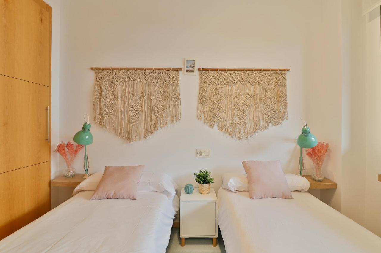 C13 Seaside Malaga With Pool And Parking 아파트 외부 사진